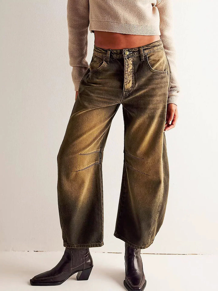 Raviya - Layback Barrel Jeans