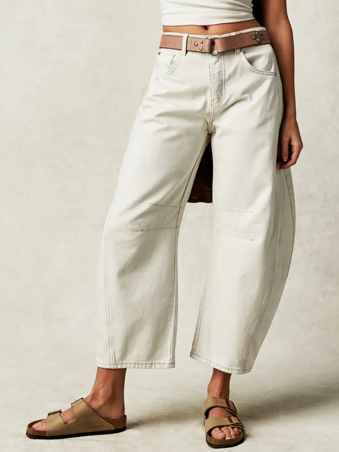 Raviya - Layback Barrel Jeans