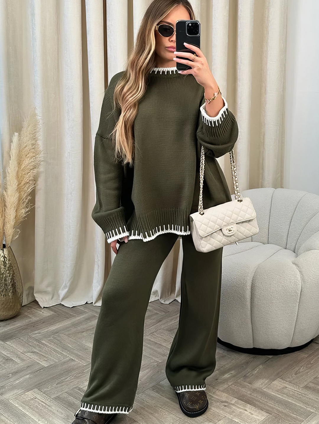Yesha - Contrast Stitch Set