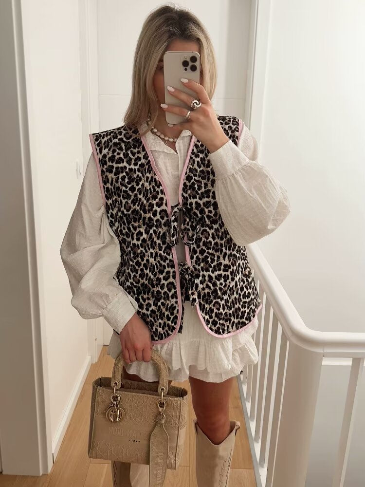 Siobie - Leopard Blush Vest