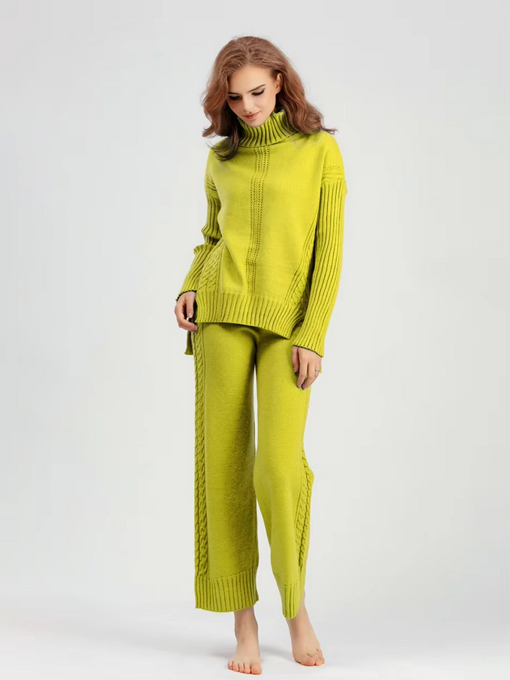 Adriana - Cozy Turtleneck Set