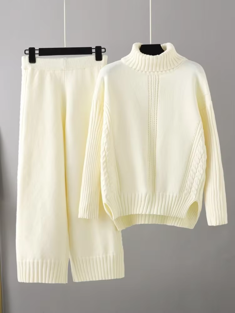 Adriana - Cozy Turtleneck Set
