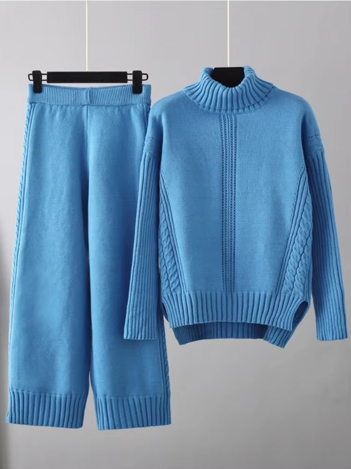 Adriana - Cozy Turtleneck Set